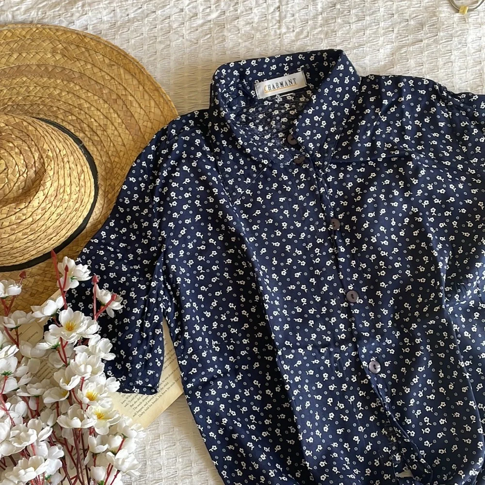 FLAT Rs. 500/- Summer crop top with printed tie knot detail - Picture 1 of 5